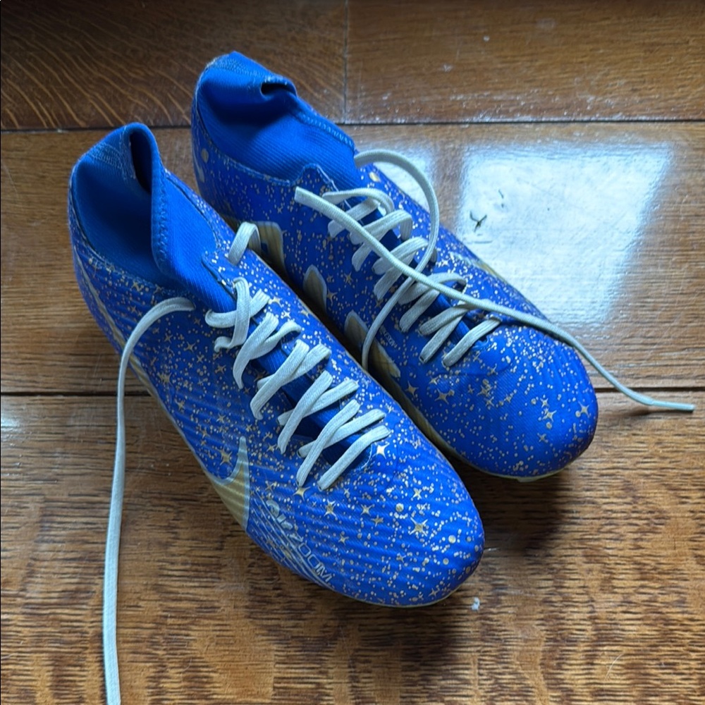 Nike air zoom Royal Blue and Gold Soccer Cleats size 6.5